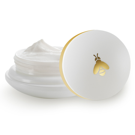 La gelée royale, elixir de jeunesse pour votre peau