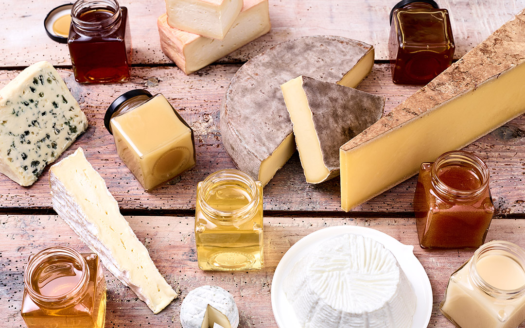 Associer le miel et le fromage