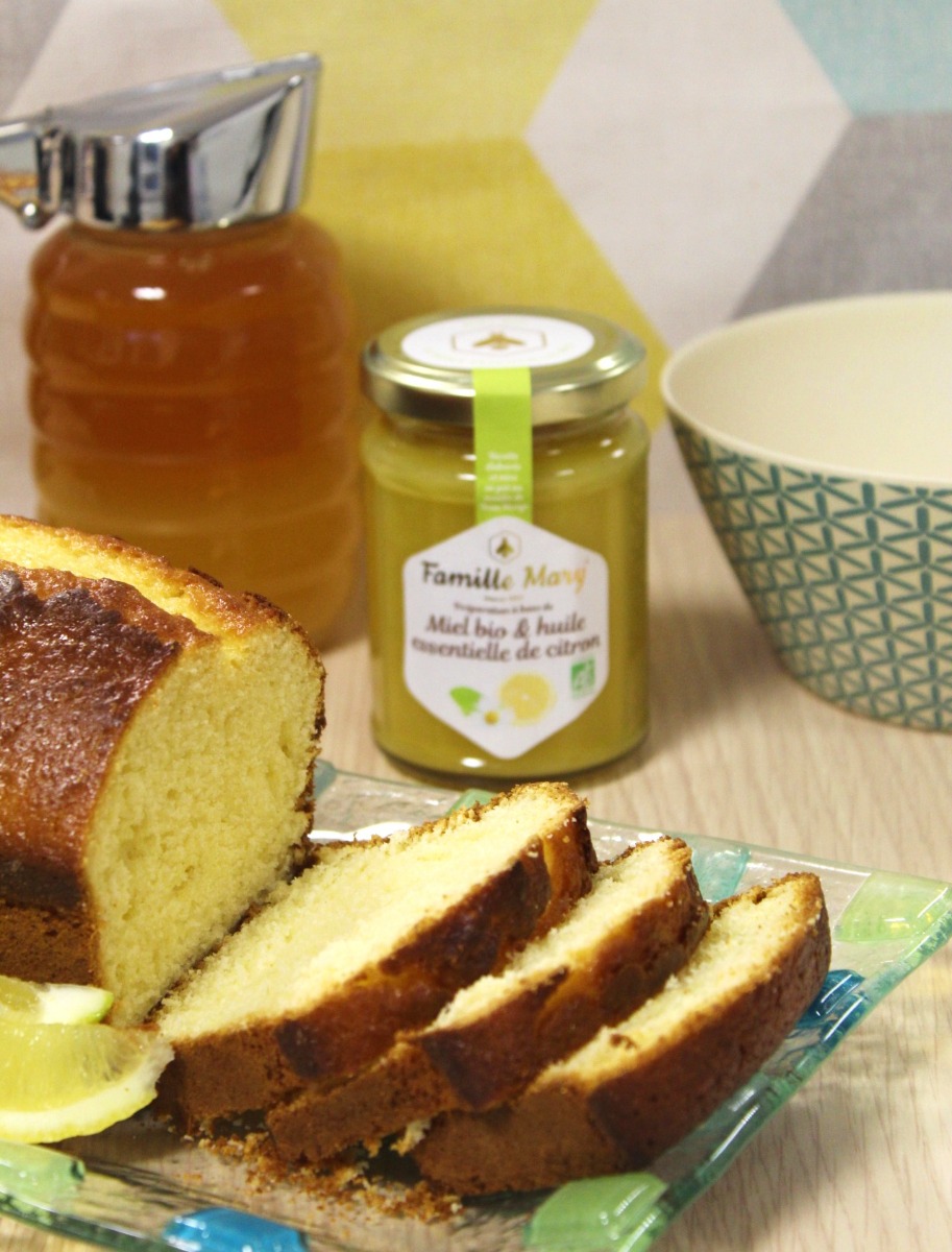 Cake au citron et Miel & Huile Essentielle de Citron 