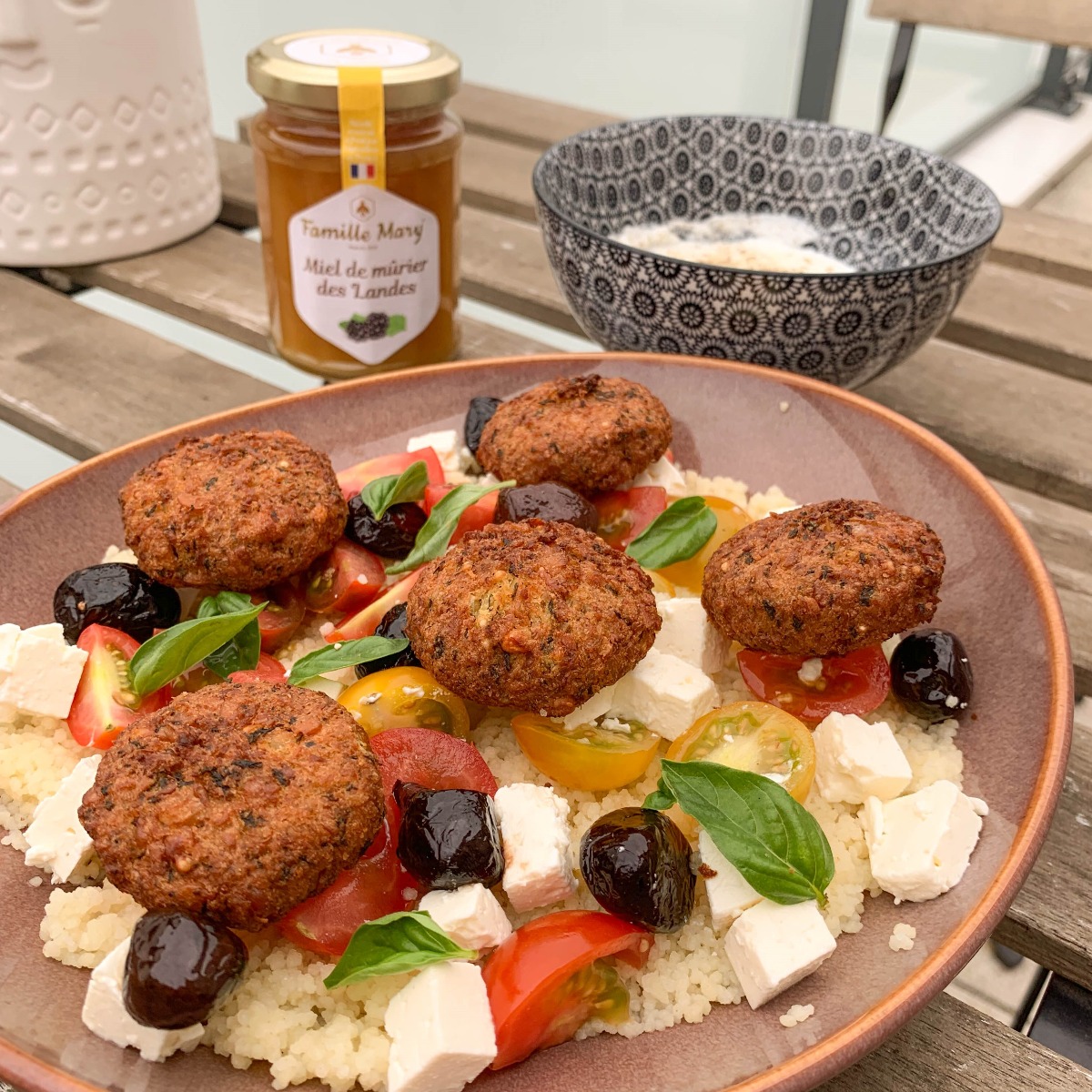 Salade d'été aux Falafels & au miel de Mûriers des Landes