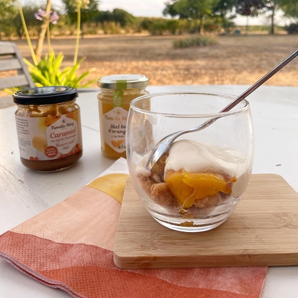Verrine pêche, caramiel et miel