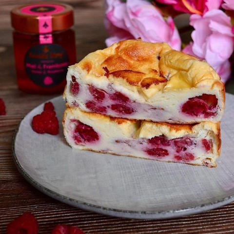 Gâteau au fromage blanc à la framboise et au miel